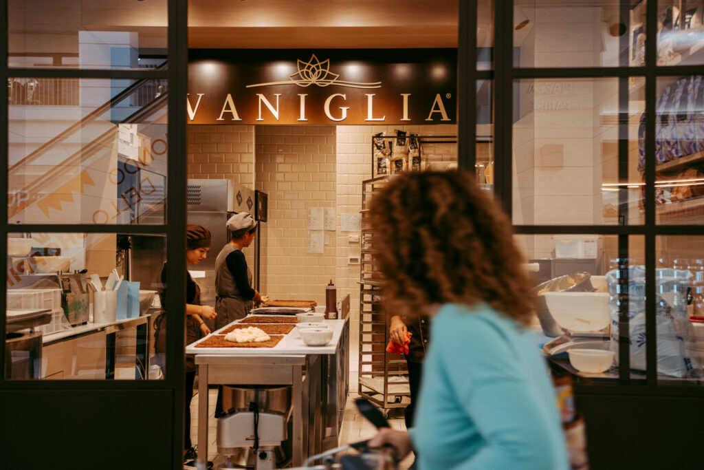 torta grande evento vaniglia gelaterie